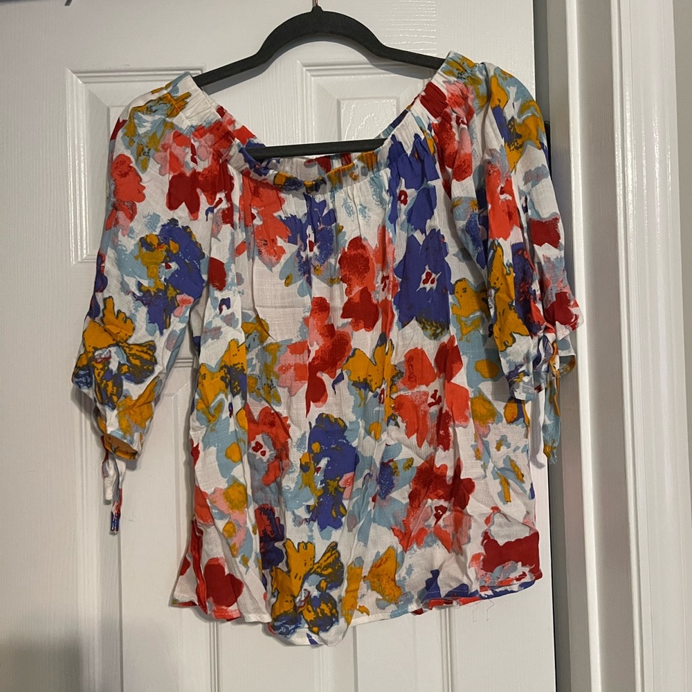 JODIFL Red and Blue 3/4 Sleeve Tie Front Blouse